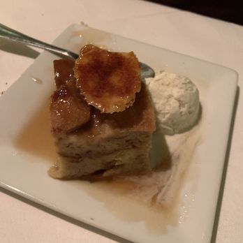 Flight Restaurant and Wine Bar - Bananas Foster Bread Pudding - Wine Bars Near Me - Memphis, Tennessee