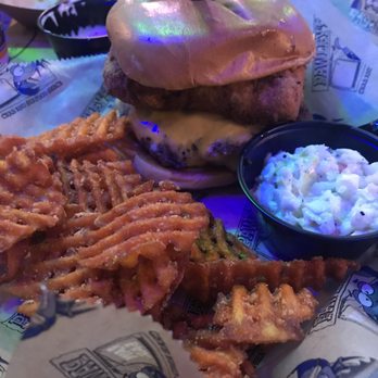 River City Cafe - Mac n cheese burger with sweet potato fries!! - American Near Me - Myrtle Beach, South Carolina River City Cafe - Mac n cheese burger with sweet potato fries!! - American Near Me - Myrtle Beach, South Carolina