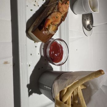 Eddie V's Prime Seafood - Lobster roll - Steakhouses Near Me - Pittsburgh, Pennsylvania Eddie V's Prime Seafood - Lobster roll - Steakhouses Near Me - Pittsburgh, Pennsylvania