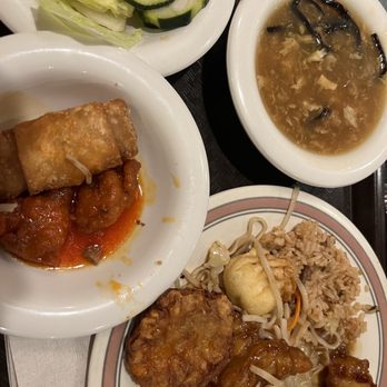 May Garden Restaurant - Hot & sour soup was OK. Brown disk is supposedly egg foo young - Chinese Near Me - Phoenix, Arizona