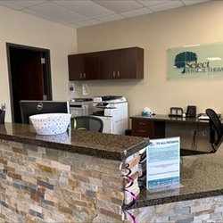 Select Physical Therapy - Baytown