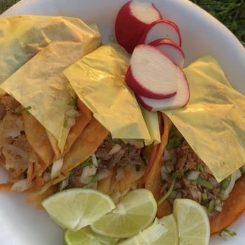 Birrieria Villalobos - Food Trucks Near Me - Van Nuys, California