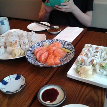 Sushi Den - lots of sushi (creamcheese, avocado, cali etc..) & sashimi! - Japanese Near Me - Vancouver, British Columbia