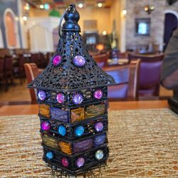 Zara's Mediterranean Kitchen - Table centerpiece