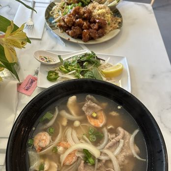 Maui Pho - Combo Pho and Combo Plate - Asian Fusion Near Me - Bakersfield, California Maui Pho - Combo Pho and Combo Plate - Asian Fusion Near Me - Bakersfield, California