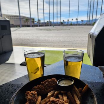 Atomic Golf - Sports Bars Near Me - Las Vegas, Nevada