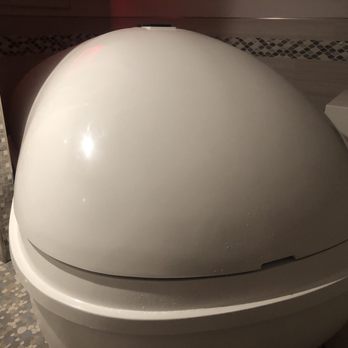 True REST Float Spa - The closed pod - here you can see how it doesn't close completely - Float Spa Near Me - Austin, Texas True REST Float Spa - The closed pod - here you can see how it doesn't close completely - Float Spa Near Me - Austin, Texas