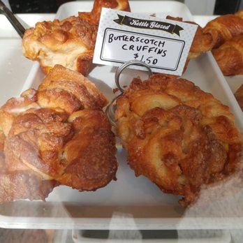 Kettle Glazed Doughnuts - Best butterscotch cruffins! These are the bomb! - Donuts Near Me - Hollywood, California Kettle Glazed Doughnuts - Best butterscotch cruffins! These are the bomb! - Donuts Near Me - Hollywood, California