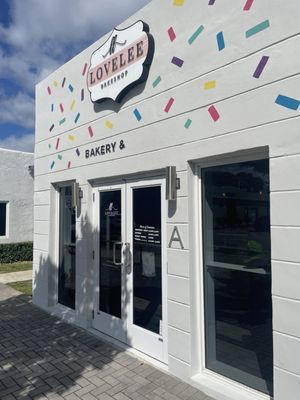 LoveLee Bakeshop by null