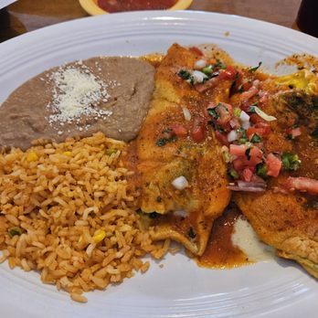 Casa Mia Mexican Kitchen - Chile Poblano Dinner - Mexican Near Me - St Peters, Missouri Casa Mia Mexican Kitchen - Chile Poblano Dinner - Mexican Near Me - St Peters, Missouri