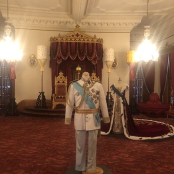 Iolani Palace - Museums Near Me - Honolulu, Hawaii Iolani Palace - Museums Near Me - Honolulu, Hawaii