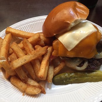 Fred and Ethel's Lantern Light - Tavern Burger - American Near Me - Galloway, New Jersey