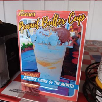Mad Madeline's Grill - Burgers Near Me - Temecula, California