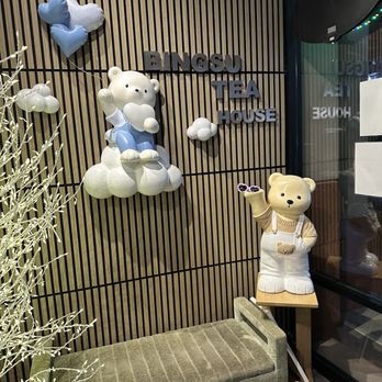 Bingsu Tea - Interior Design - Bubble Tea Near Me - Sacramento, California