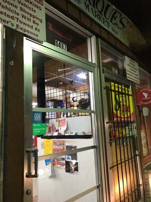 Enrique's Market by null