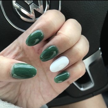 XO Nails Bar - Basic but notice how the white dip powder is flawless - Nail Salons Near Me - Ballwin, Missouri XO Nails Bar - Basic but notice how the white dip powder is flawless - Nail Salons Near Me - Ballwin, Missouri