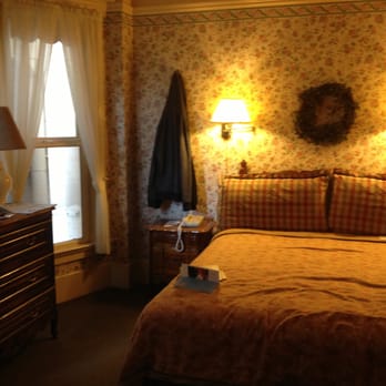Petite Auberge - room 24 - Hotels Near Me - San Francisco, California Petite Auberge - room 24 - Hotels Near Me - San Francisco, California