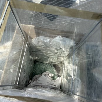 United Choice Movers - Broken display case that they supposedly packed - Packing Services Near Me - Boca Raton, Florida United Choice Movers - Broken display case that they supposedly packed - Packing Services Near Me - Boca Raton, Florida