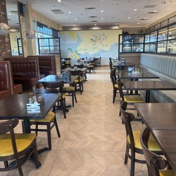 Umberto's - Front area - Pizza Near Me - Farmingdale, New York Umberto's - Front area - Pizza Near Me - Farmingdale, New York
