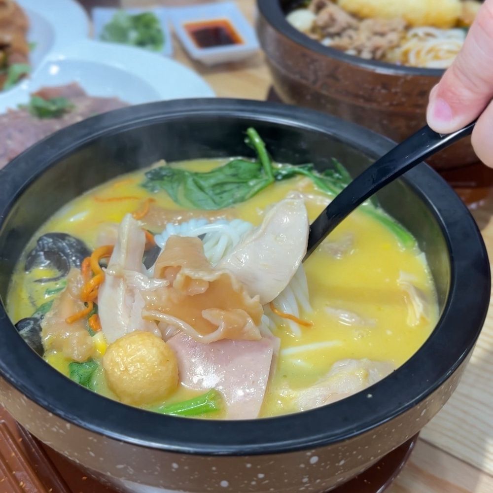 Meetrice Noodle - Chinese Near Me - Richmond, British Columbia