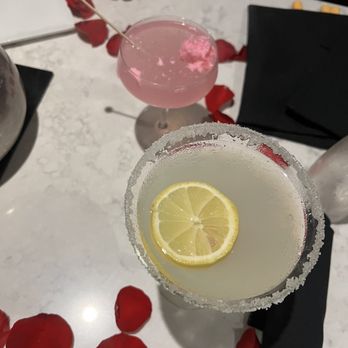 The Melting Pot - Cincinnati - Lemon Drop Martini and The "1975" - Fondue Near Me - Cincinnati, Ohio The Melting Pot - Cincinnati - Lemon Drop Martini and The "1975" - Fondue Near Me - Cincinnati, Ohio