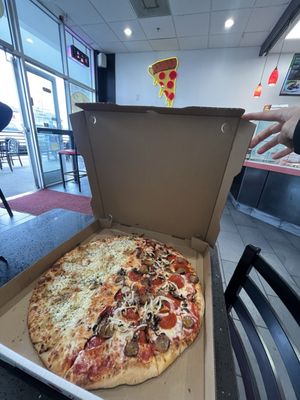 Vinny's Pizza by null