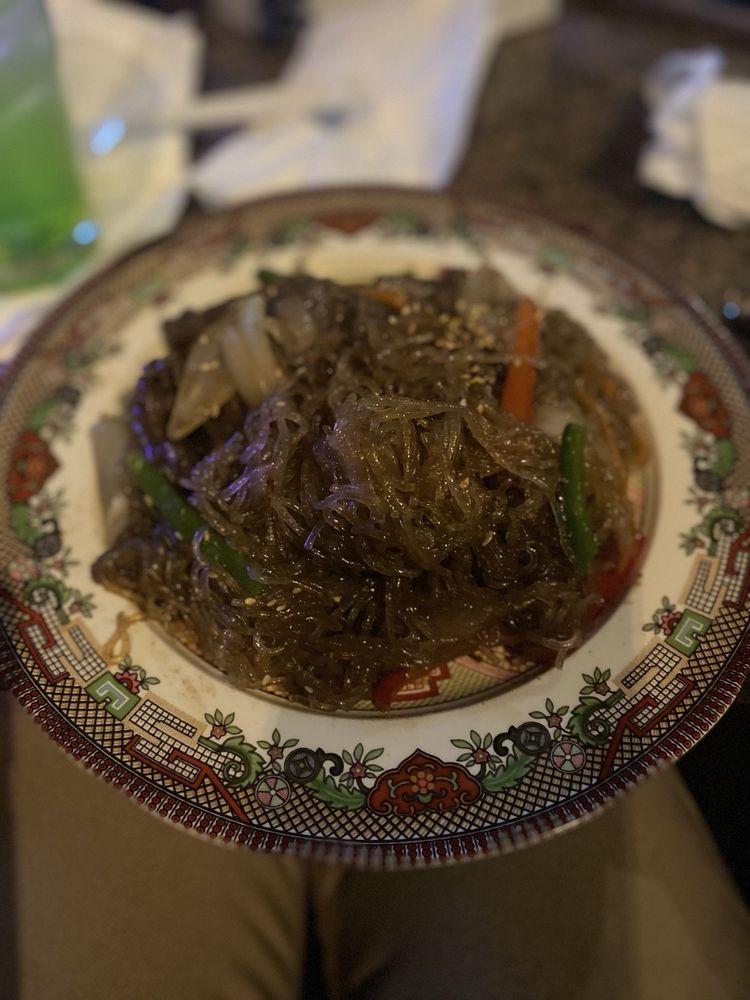 Green Light Korean Pub & Karaoke