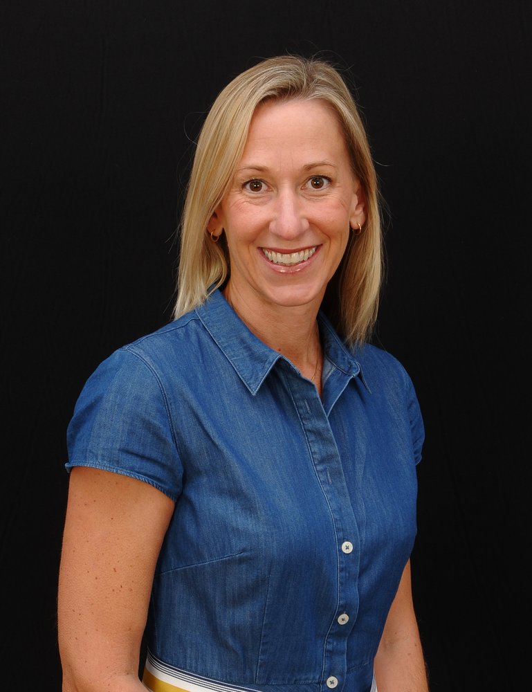 Anastasia Arauz, Counseling and Therapy for Children & Families - grief counselor in Jacksonville, NC