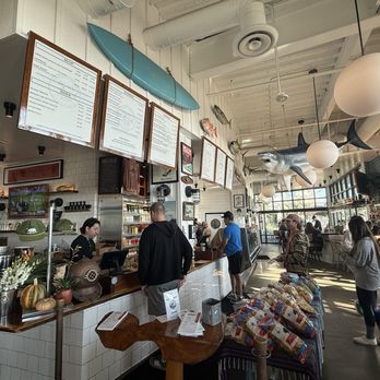 Bear Flag Fish - interior, order and seat yourself - Seafood Near Me - Huntington Beach, California Bear Flag Fish - interior, order and seat yourself - Seafood Near Me - Huntington Beach, California