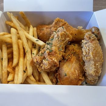 Vons Chicken - Vons Lunch Special with Fries. - Chicken Shop Near Me - Torrance, California Vons Chicken - Vons Lunch Special with Fries. - Chicken Shop Near Me - Torrance, California