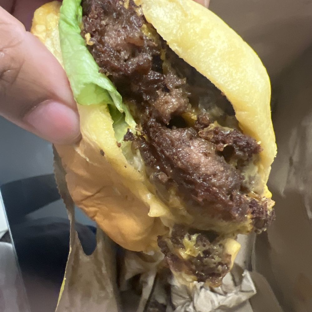 Shake Shack Livonia - Hard - Fast Food Near Me - Livonia, Michigan Shake Shack Livonia - Hard - Fast Food Near Me - Livonia, Michigan