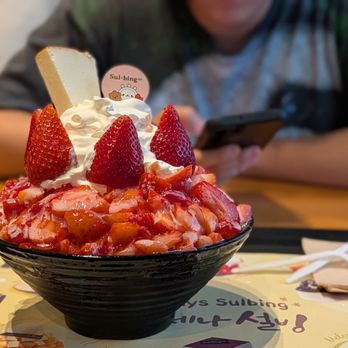 Sulbing - Premium Strawberry Sulbing - Desserts Near Me - Santa Clara, California Sulbing - Premium Strawberry Sulbing - Desserts Near Me - Santa Clara, California