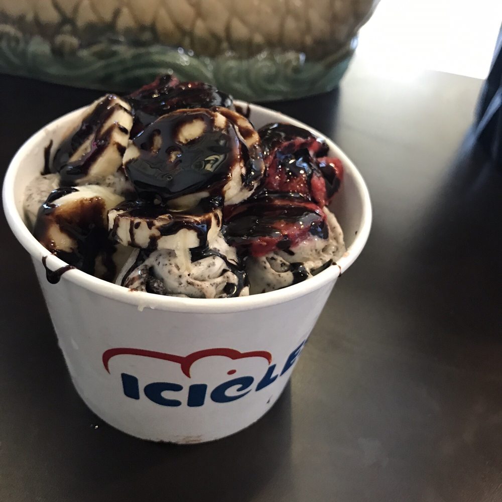 Icicles - Oreo Blast with Strawberry, Banana and Chocolate Drizzle - Desserts Near Me - Newark, California Icicles - Oreo Blast with Strawberry, Banana and Chocolate Drizzle - Desserts Near Me - Newark, California