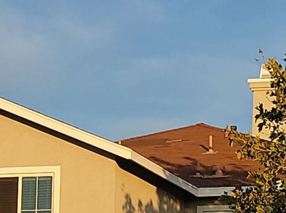 Slide of Oak Hills Roofing