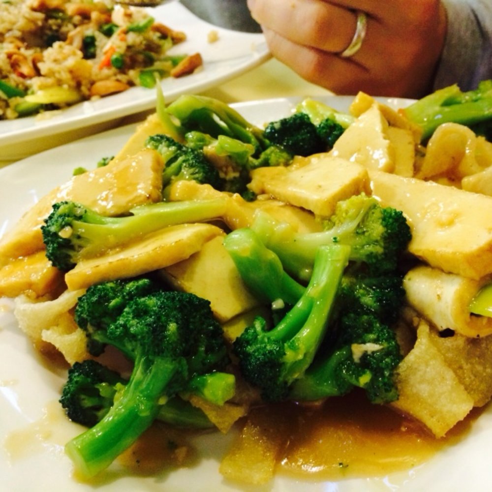 Thai Basil - Lar nar noodle - Thai Near Me - Springfield, Illinois
