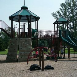 Day Road Park - Big playset, 5-12