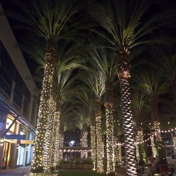 Scottsdale Quarter - Such a beautiful sight! - Shopping Centers Near Me - Scottsdale, Arizona