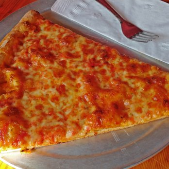 Humdinger Pizza - Just the right sauce-cheese balance - Pizza Near Me - Portland, Oregon