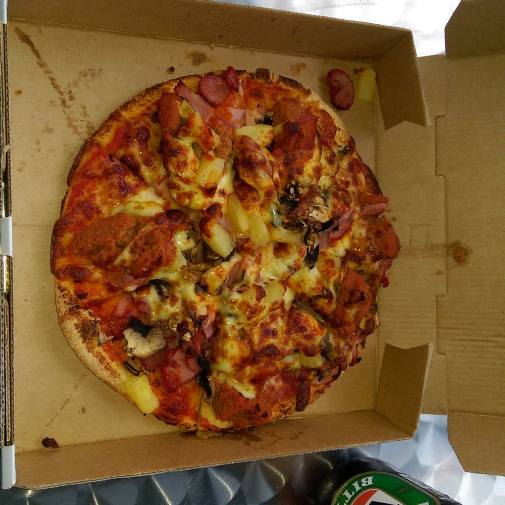 Hunter Valley Gourmet Pizza - King pizza and a cold beer is hard to beat. - Pizza Near Me - Singleton, NSW Hunter Valley Gourmet Pizza - King pizza and a cold beer is hard to beat. - Pizza Near Me - Singleton, NSW
