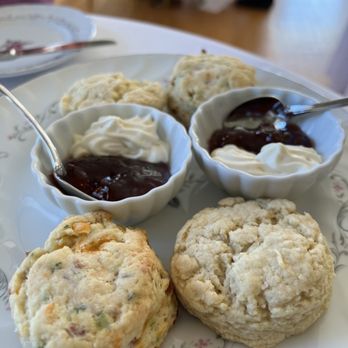 Historic Rosemont - Cream scone, cheddar and chive scone - Bed & Breakfast Near Me - Berryville, Virginia