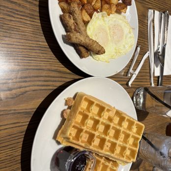 Mimi's Cafe - Breakfast & Brunch Near Me - Corona, California Mimi's Cafe - Breakfast & Brunch Near Me - Corona, California