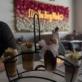Egg And Berry Cafe - Breakfast & Brunch Near Me - Orland Park, Illinois