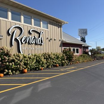 Renard's Cheese - Business exterior - Cheese Shops Near Me - Sturgeon Bay, Wisconsin Renard's Cheese - Business exterior - Cheese Shops Near Me - Sturgeon Bay, Wisconsin