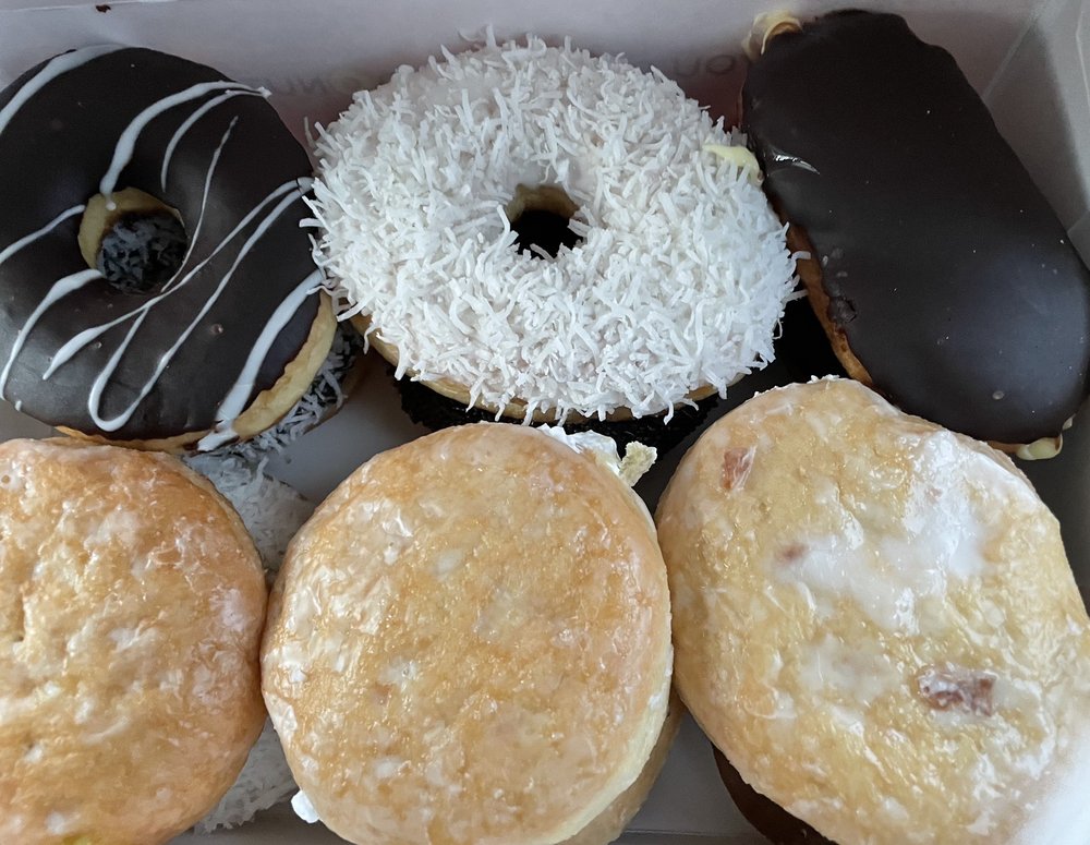 DOUGH J’S CHICKEN AND DONUTS with photos Updated August 2024 26