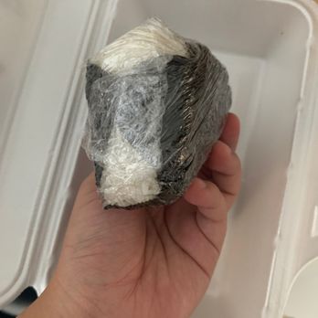 Onigiri Kai Kyo Tei - Terribly shaped and poorly made onigiri. I ordered 6 and all of them were packaged this way. - Japanese Near Me - Markham, Ontario