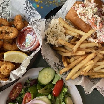 St Paul Fish Company - Lobster roll, calamari, salad - Seafood Near Me - Milwaukee, Wisconsin