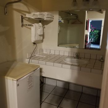 Discovery Inn - Hotels Near Me - Seaside, California