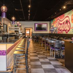 DropTop Pizza - Dining Room with Bar