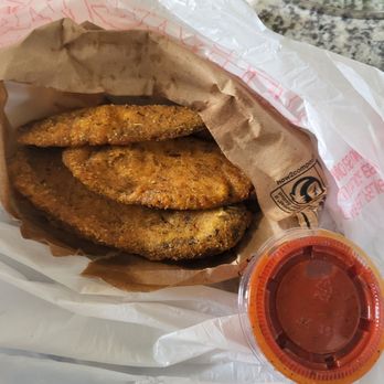 Long Wong's Famous Wings - They give marinara instead of ranch for zucchini. Huh???? - Chicken Wings Near Me - Phoenix, Arizona Long Wong's Famous Wings - They give marinara instead of ranch for zucchini. Huh???? - Chicken Wings Near Me - Phoenix, Arizona