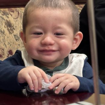 King Cole Pizza - He's happy and excited at King Cole Pizza. - Pizza Near Me - Los Angeles, California King Cole Pizza - He's happy and excited at King Cole Pizza. - Pizza Near Me - Los Angeles, California